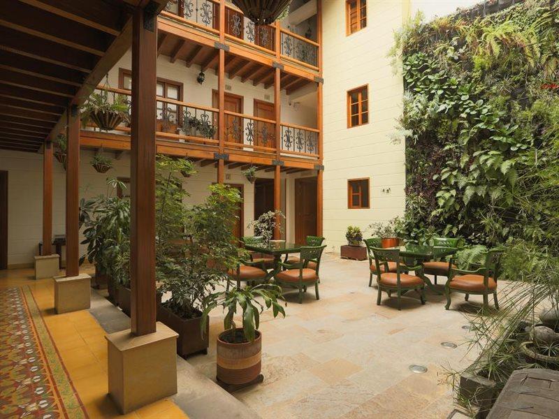 בוגוטה Hotel Santa Lucia Boutique Spa מראה חיצוני תמונה Patio of the hotel