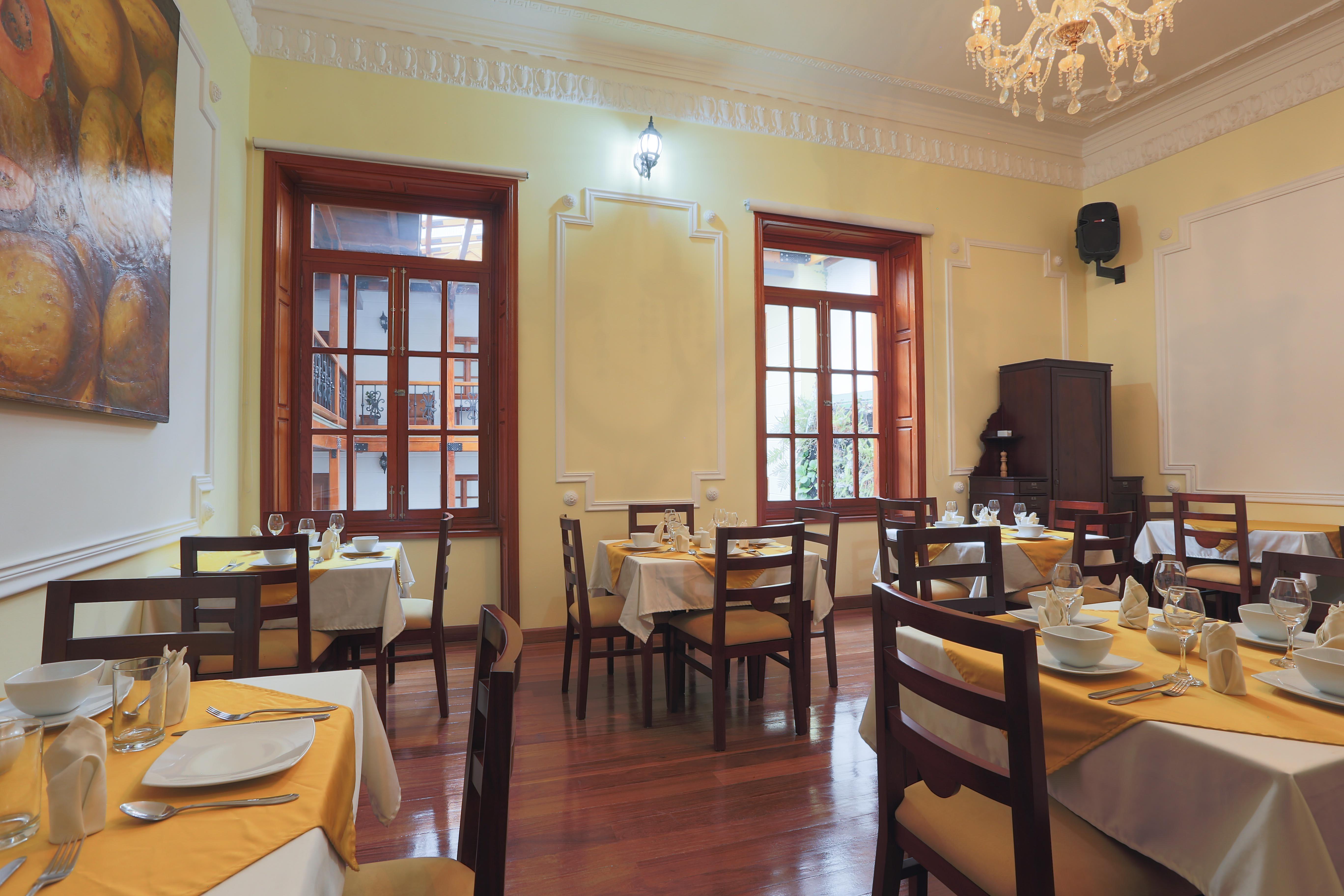 בוגוטה Hotel Santa Lucia Boutique Spa מראה חיצוני תמונה Restaurant in Salta City